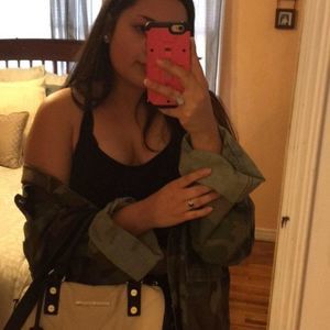 Meet your Posher, Aylin